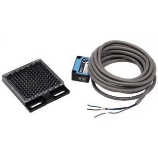 SICK Retroreflective Photoelectric Sensor Block Sensor 0 to 4 m Detection Range 30V DC, 100mA, PNP Output IP67 WL8-P1131