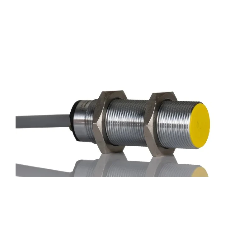 Turck Threaded Barrel Inductive Proximity Sensor M18 x 1 PNP 30 V DC 200 mA Bi8-M18-AP6X