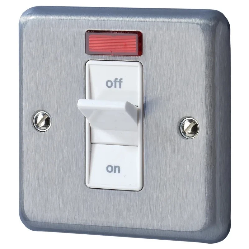 MK Electric 32A 1 Gang Switched Fused Spur BS 1363 Pt 2 K5106BRC