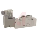 SMC Pneumatic Solenoid Pilot-Operated Control Valve 24V dc, NPTF 1/4 Port, Die Cast Aluminium Body SY7000