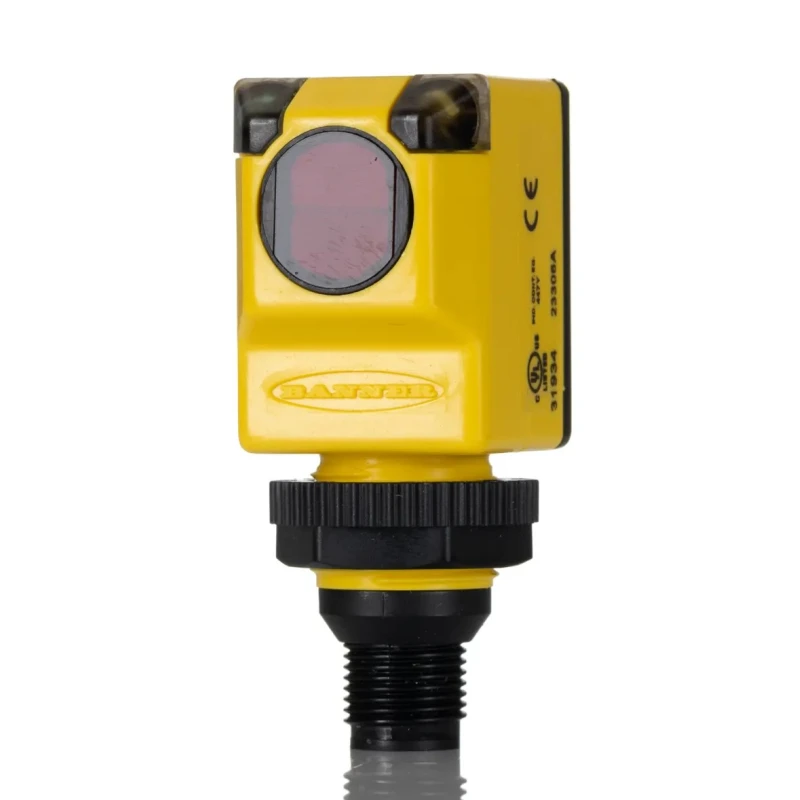 Banner Retroreflective Photoelectric Sensor Block Style 2 m Detection Range PNP Output IP69K Q25SP6LPQ