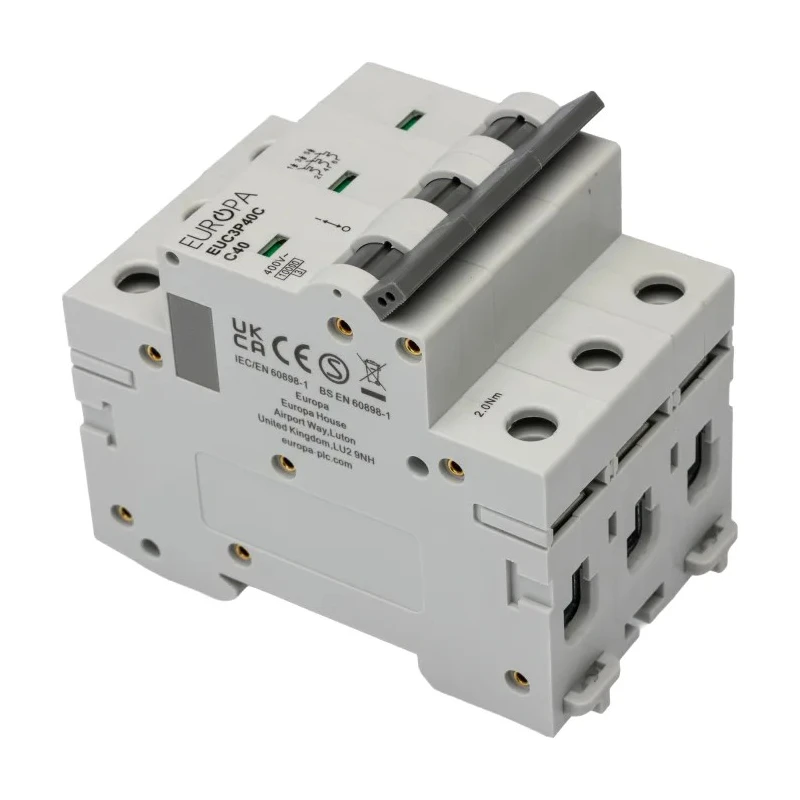 Europa 3-Pole Miniature Circuit Breaker Type C 40A 400V AC 10 kA Breaking Capacity EUC3P