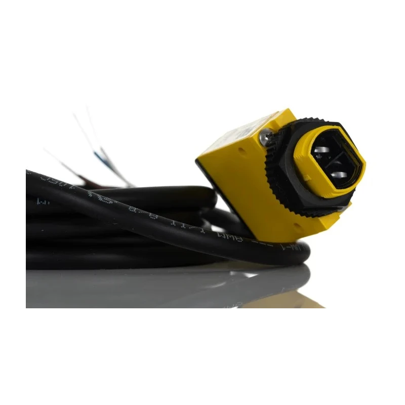 Banner Retroreflective Photoelectric Sensor Block, 5 m Detection Range, NPN/PNP Output, IP67, 