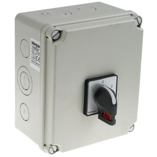 RS PRO 2-Pole Panel Isolator Switch, IP65, 32A, 37 kW, Panel Mount, Screw Terminal IP65