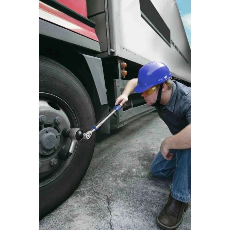 Expert by Facom Click Torque Wrench Adjustable 40 To 200 Nm 1/2 in Square Drive 517mm Overall E100108