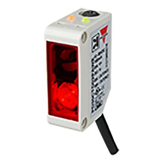 Carlo Gavazzi Diffuse Photoelectric Sensor Miniature Sensor 200 mm, PNP NO/NC Output, IP67 