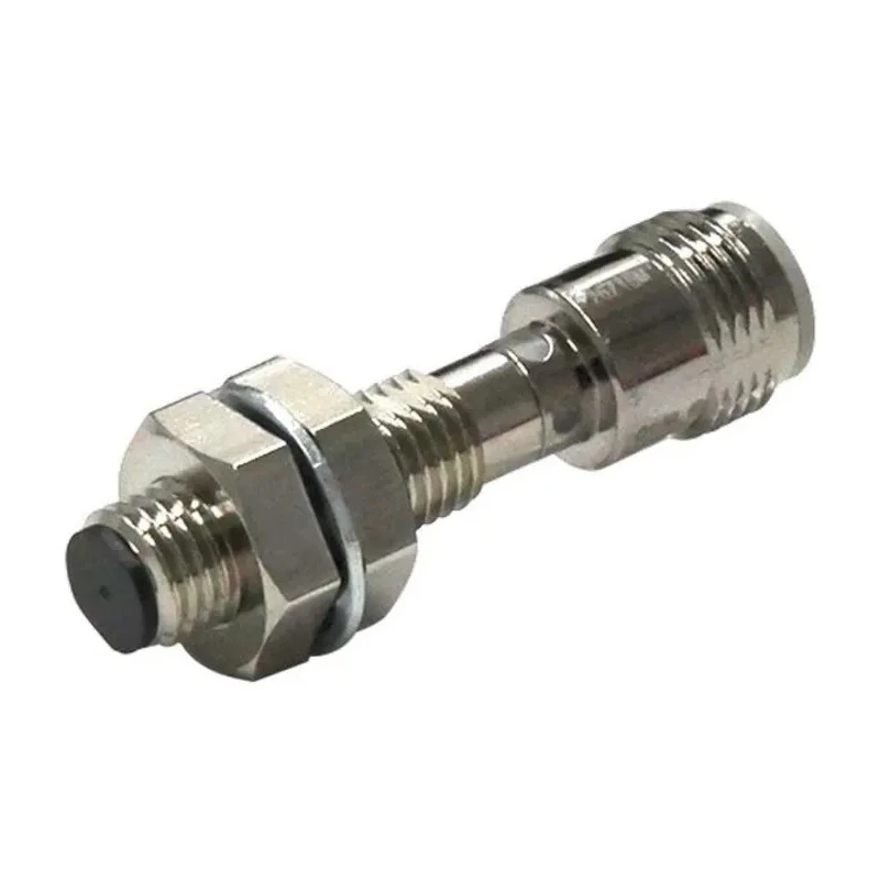 Omron Threaded Barrel Inductive Proximity Sensor M8 PNP 30 V dc 3 mm Detection E2E-X3B1T8-M1