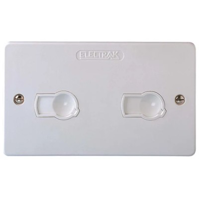 Electrak 13A White 2 Gang Plug Socket 2P 240V Polycarbonate Screwed Wall Mount AZ0010
