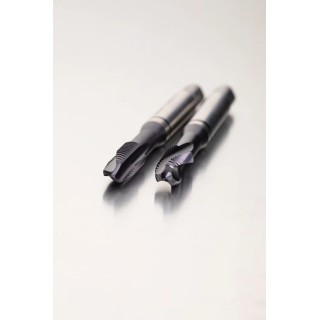 Dormer Machine Threading Tap M4 Thread Metric Standard 70mm Overall Length High Speed Steel Black Shark Finish E335M4