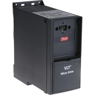 Danfoss VLT FC51 Series Inverter Drive 2.2 kW 3 Phase Variable Speed 400V AC 5.3 A FC51