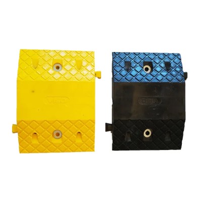 RS PRO High Visibility Rubber Speed Bump 250 mm x 350 mm x 50 mm 898-7176