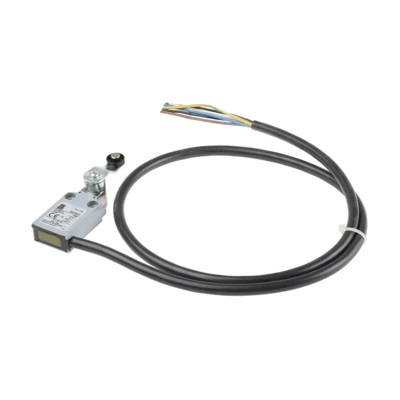 RS PRO Roller Lever Limit Switch 1 NO/1 NC, IP67, Die Cast Zinc Housing, 240V AC, 5A IP67