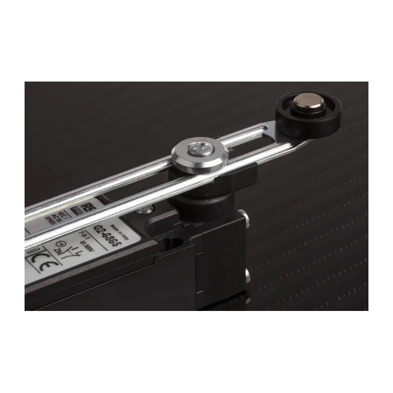 RS PRO Adjustable Roller Lever Limit Switch 1 NO/1 NC 400V AC 10A Fibreglass Reinforced Thermoplastic IP65 IP65