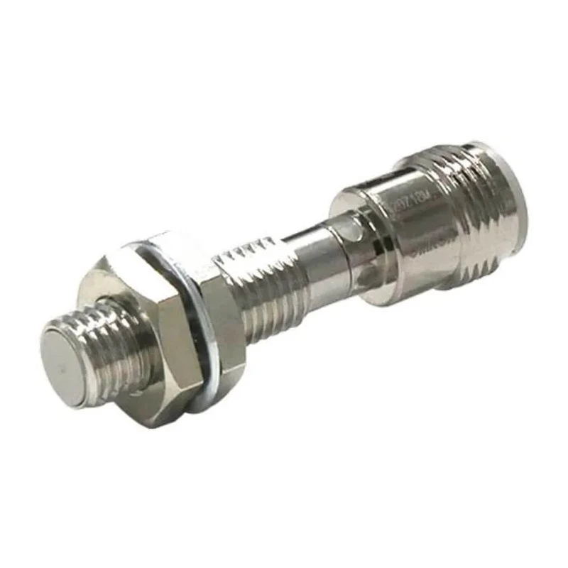 Omron Threaded Barrel Inductive Proximity Sensor M8 PNP 30V DC 2mm Detection E2E-X2B28-M1