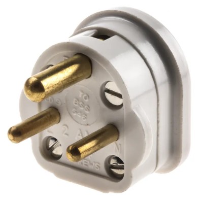 MK Electric 2A UK Mains Plug White Cable Urea Formaldehyde Screw Termination 502 WHI