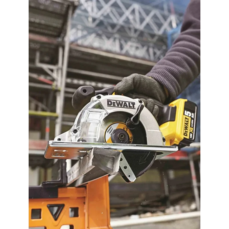 DeWALT Circular Saw Blade 140mm Diameter 30 Teeth Per Inch, Tungsten Carbide Blade DT1910-QZ