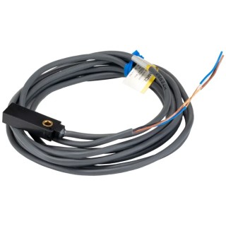 Omron Block Inductive Proximity Sensor M3 Thread Size NPN Output 24V dc 3mm Detection 1000V ac TL-W3MC2 2M