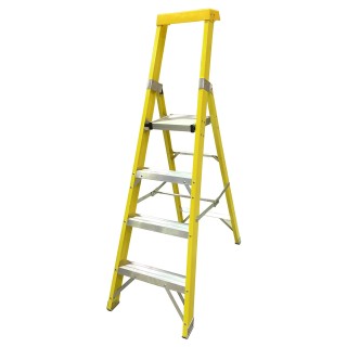 RS PRO Fibreglass 4 Steps Step Ladder 0.94m Platform Height 1.74m Open Length 914-3462
