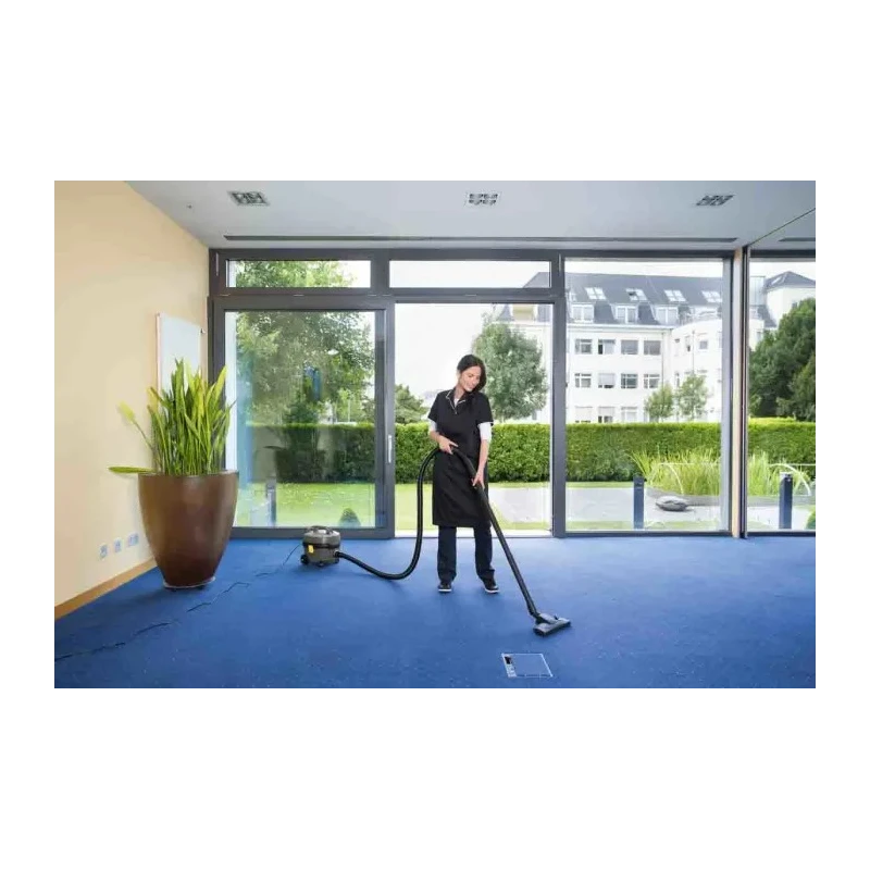 Karcher Floor Vacuum Cleaner 850W Power, 7.5L Tank Capacity, 240V AC, 7.5m Cable, Type G Plug T 7/1
