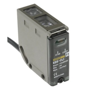 Omron Background Suppression Distance Sensor, Block Style, 5 to 200 mm Detection Range, NPN Output, LED Light E3S-CL1 2M