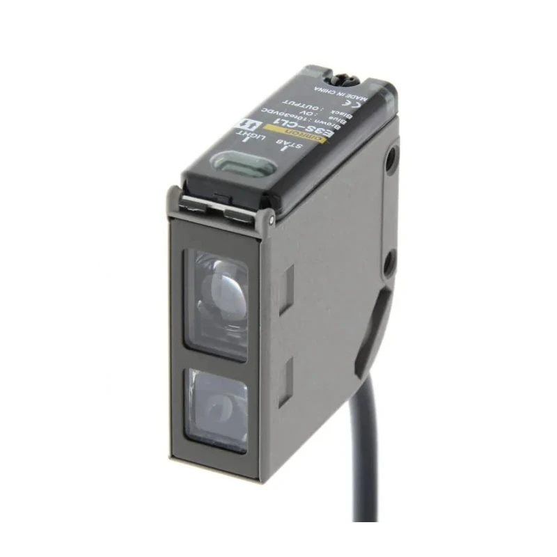 Omron Background Suppression Distance Sensor, Block Style, 5 to 200 mm Detection Range, NPN Output, LED Light E3S-CL1 2M