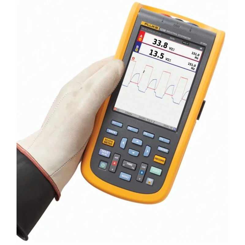 Fluke 120B Series 40 MHz Handheld Digital Oscilloscope, 2 Channels, 5.7-inch TFT Colour Display FLUKE-124B/UK