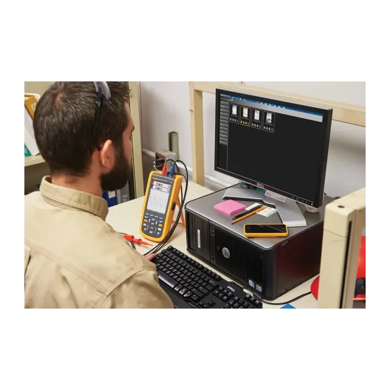 Fluke 120B Series 40 MHz Handheld Digital Oscilloscope, 2 Channels, 5.7-inch TFT Colour Display FLUKE-124B/UK