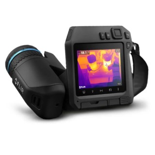 FLIR Thermal Imaging Camera, WiFi, USB 2.0, Bluetooth, 1200°C Max Temperature, 320x240 Pixel Detector FLIR T530 24°