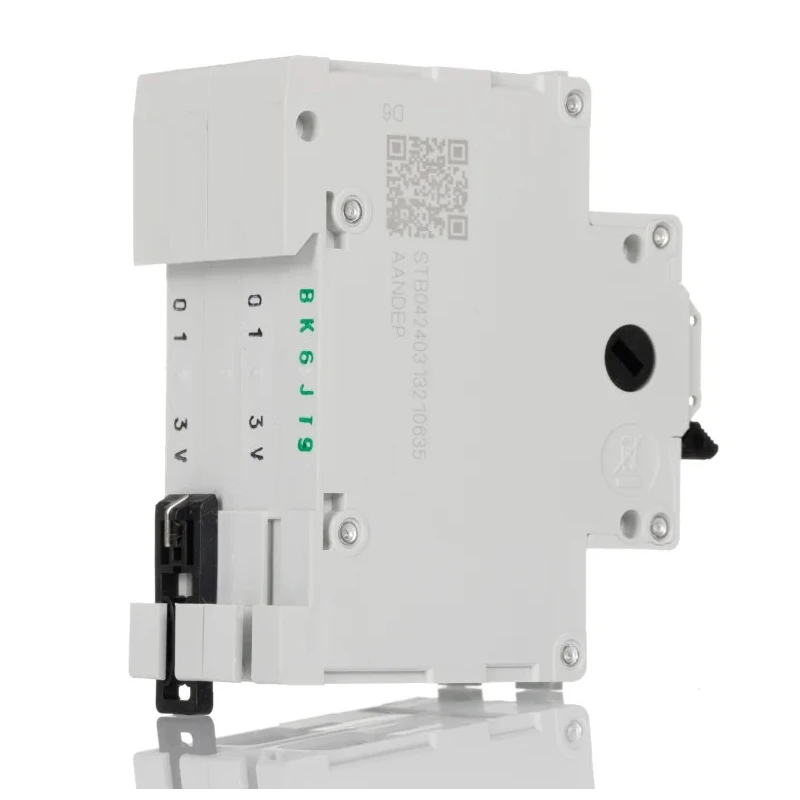 Eaton 2-Pole Surface Mount Isolator Switch, 100A, IP40, Screw Terminal, 415V 1 Phase IP40