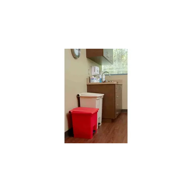 Rubbermaid Commercial Products Legacy Step-On 30L Red Pedal Plastic Waste Bin FG614300RED