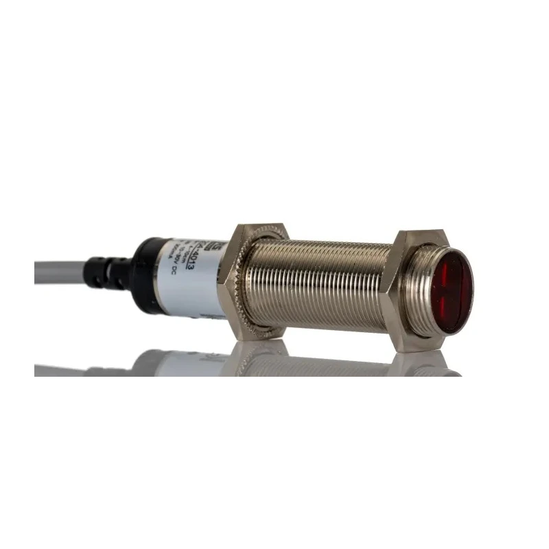 RS Pro Background Suppression Photoelectric Sensor Barrel Sensor 0.1 m PNP NO/NC IP67