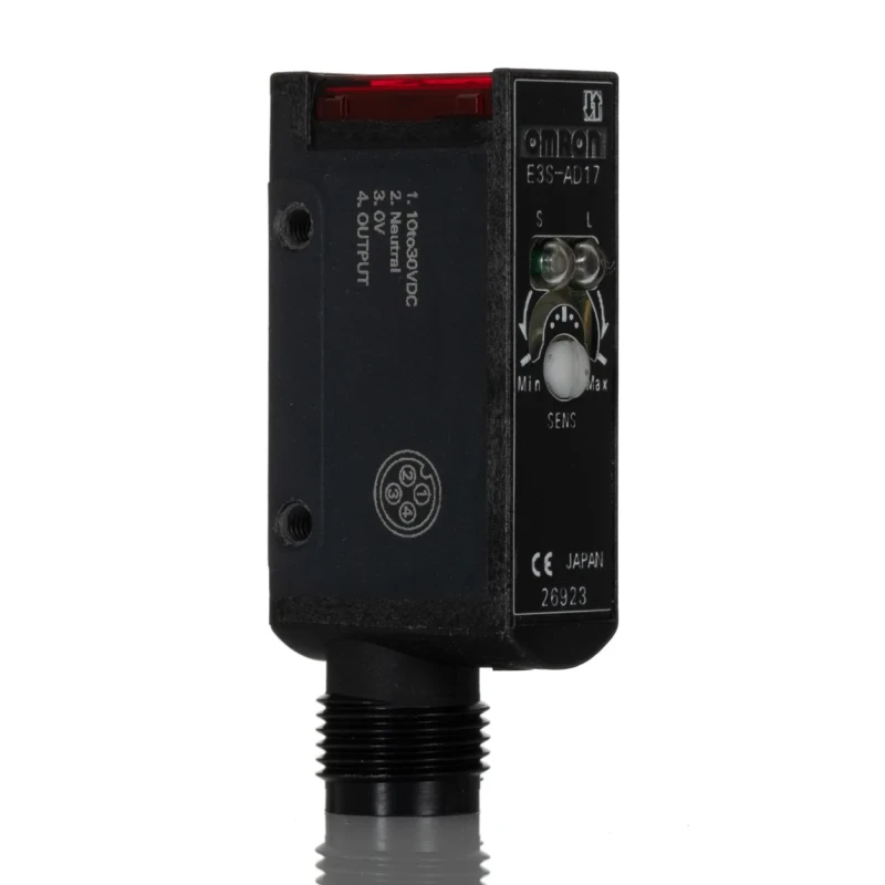 Omron Diffuse Photoelectric Sensor Block Sensor 700 mm Detection Range NPN Output IP67 E3S-AD17