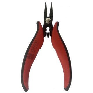 RS PRO Flat Nose Plier Serrated, Insulated Handles, Carbon Steel, Chrome Finish, 146 mm Overall Length, 19 mm Jaw 238-0750