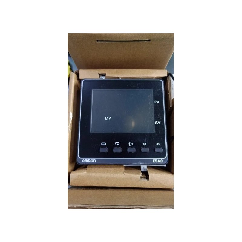 omron-digital-temperature-controller-with-model-number-e5ac-rx3asm-800-53065