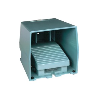 Schneider Electric Industrial Duty Momentary On-Off Foot Switch 2 NO/2 NC Metal 3A Contact Current 240V ac Contact XPEM311
