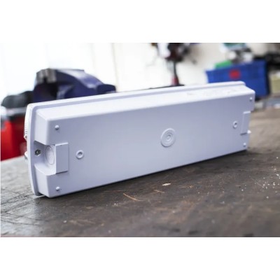 RS PRO LED Emergency Lighting Bulkhead Maintained 3W 230V IP65 350x117x76mm 795-9378