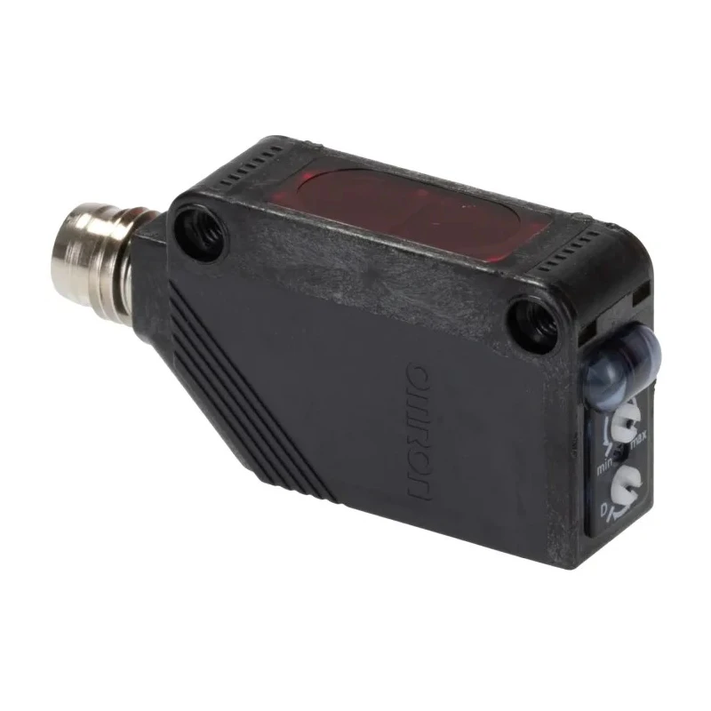 Omron Diffuse Photoelectric Sensor Block Sensor 5 mm to 100 mm Detection Range NPN Output IP67 E3Z-D66