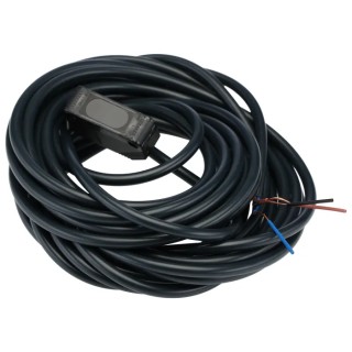 Omron Diffuse Photoelectric Sensor Compact Sensor 1 m Detection Range NPN Output IP67 E3Z-D62 5M