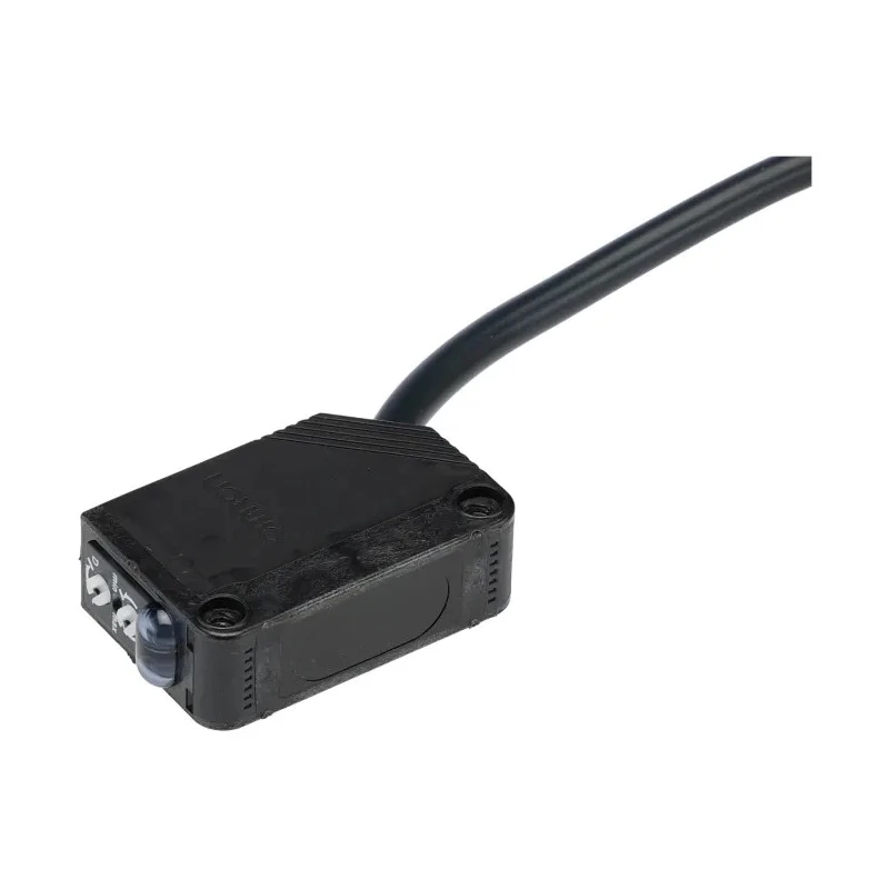 Omron Diffuse Photoelectric Sensor Compact Sensor 1 m Detection Range NPN Output IP67 E3Z-D62 5M
