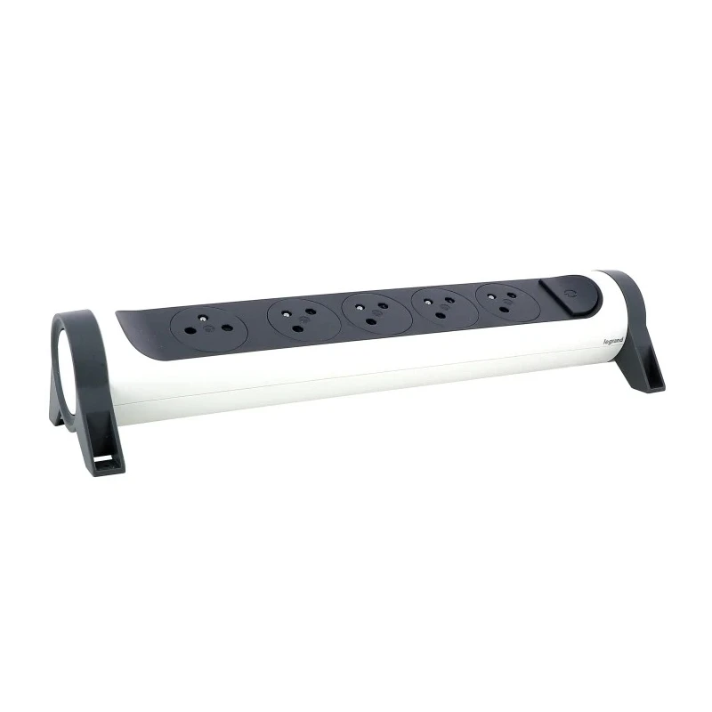 Legrand Extension Lead 5 Socket Type E 16A 3680W Surface Mounted with Switch 049467