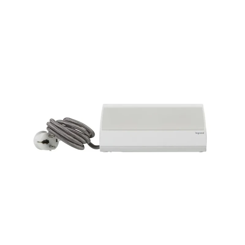 Legrand Extension Lead 1.5 m Cable Length 3 Socket Type E 16A Circuit Breaker 050410