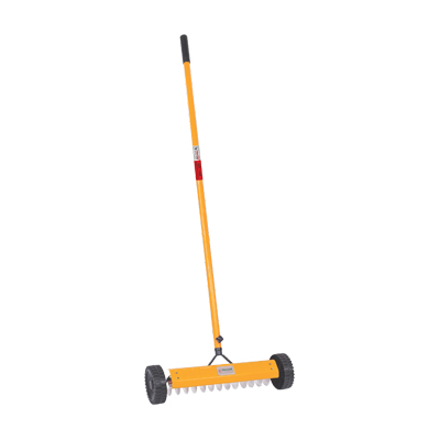 falcon-premium-manual-aerator-rake-with-wheels-fpar-1313-65920
