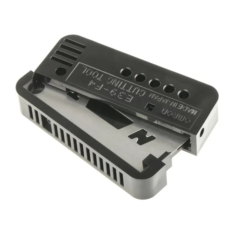 Omron Plastic Fibre Optic Sensor LED Light Source Cable Terminal IP67 Protection -40°C to 70°C Operating Temperature 