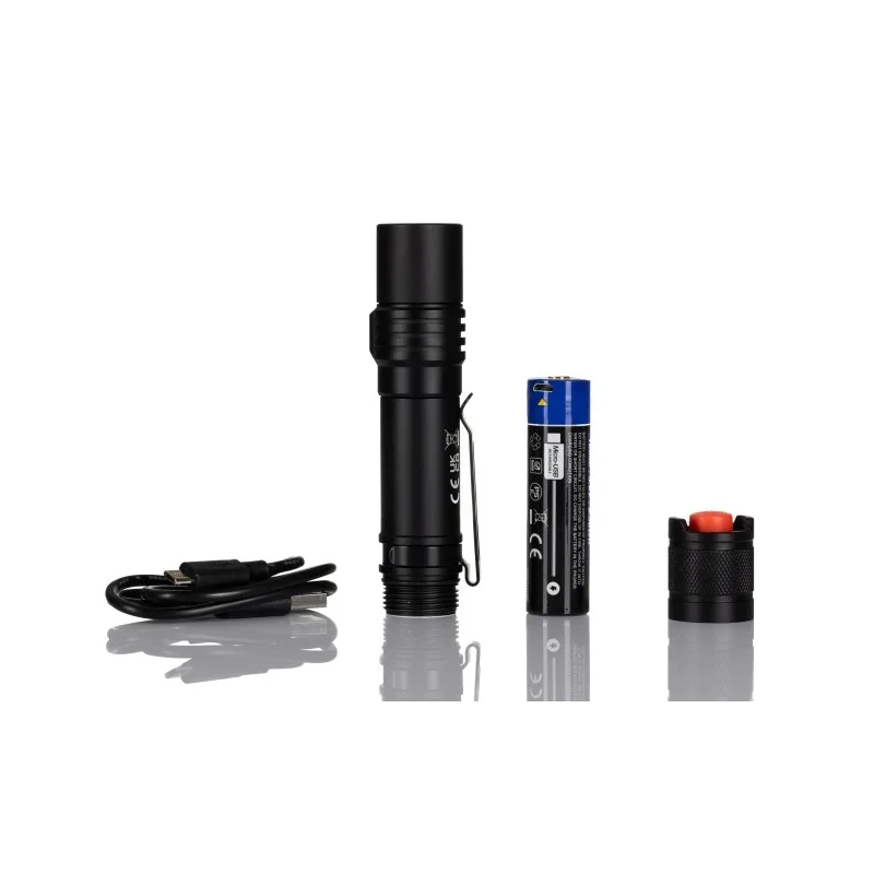 RS PRO LED Torch Black Red Rechargeable 1200 Lumen Aluminium Body USB Charging IP68 Adjustable Beam 239-7015
