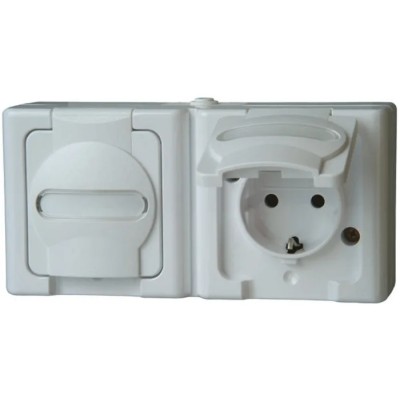 Kopp 16A White Earthed Plug Socket with Switched 2-Pole Configuration IP44 SEBS Material 1312.0200.3