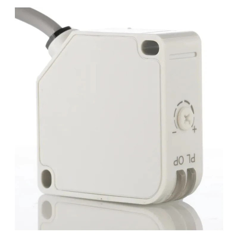 RS PRO Diffuse Reflection Photoelectric Sensor, Block Sensor, Relay Output, 0.3 m Detection Range, IP67, 240V 202-4476