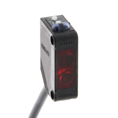 Omron Diffuse Reflective Photoelectric Sensor Block Style 90 mm Detection Range NPN Output IP67 E3Z-L61 2M