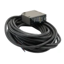 Omron Background Suppression Photoelectric Sensor Block Style 5 to 200 mm Detection Range NPN/PNP Output E3S-CL2 5M