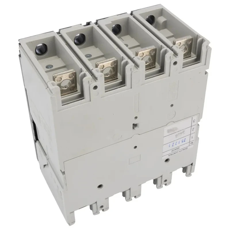 ABB Molded Case Circuit Breaker 4-Pole 250A 65kA Breaking Capacity Fixed Mount XT4N 1SDA06 1SDA068152R1