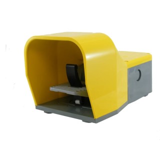 RS PRO Medium Duty Snap Action Foot Switch with 1 NO/1 NC Thermoplastic Housing 6A Contact Current 400 V ac 238-0563